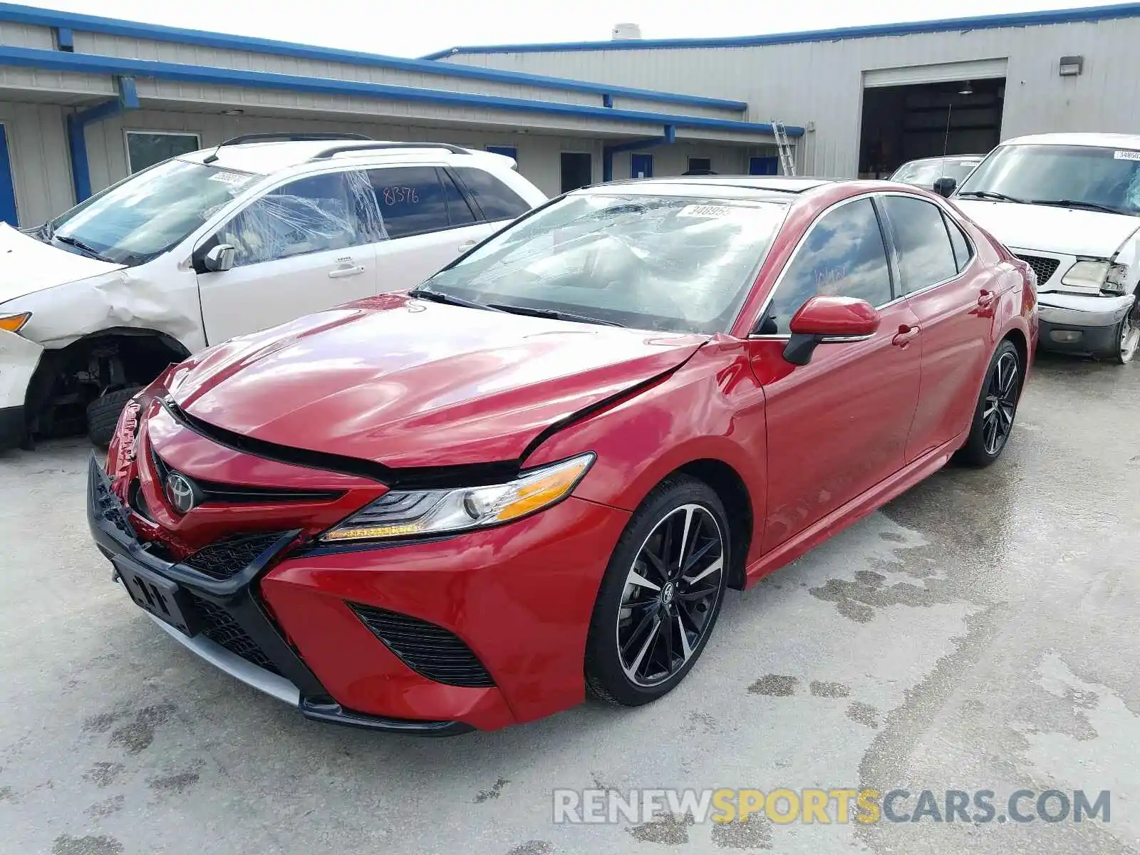 2 Photograph of a damaged car 4T1K61AK9LU327745 TOYOTA CAMRY 2020