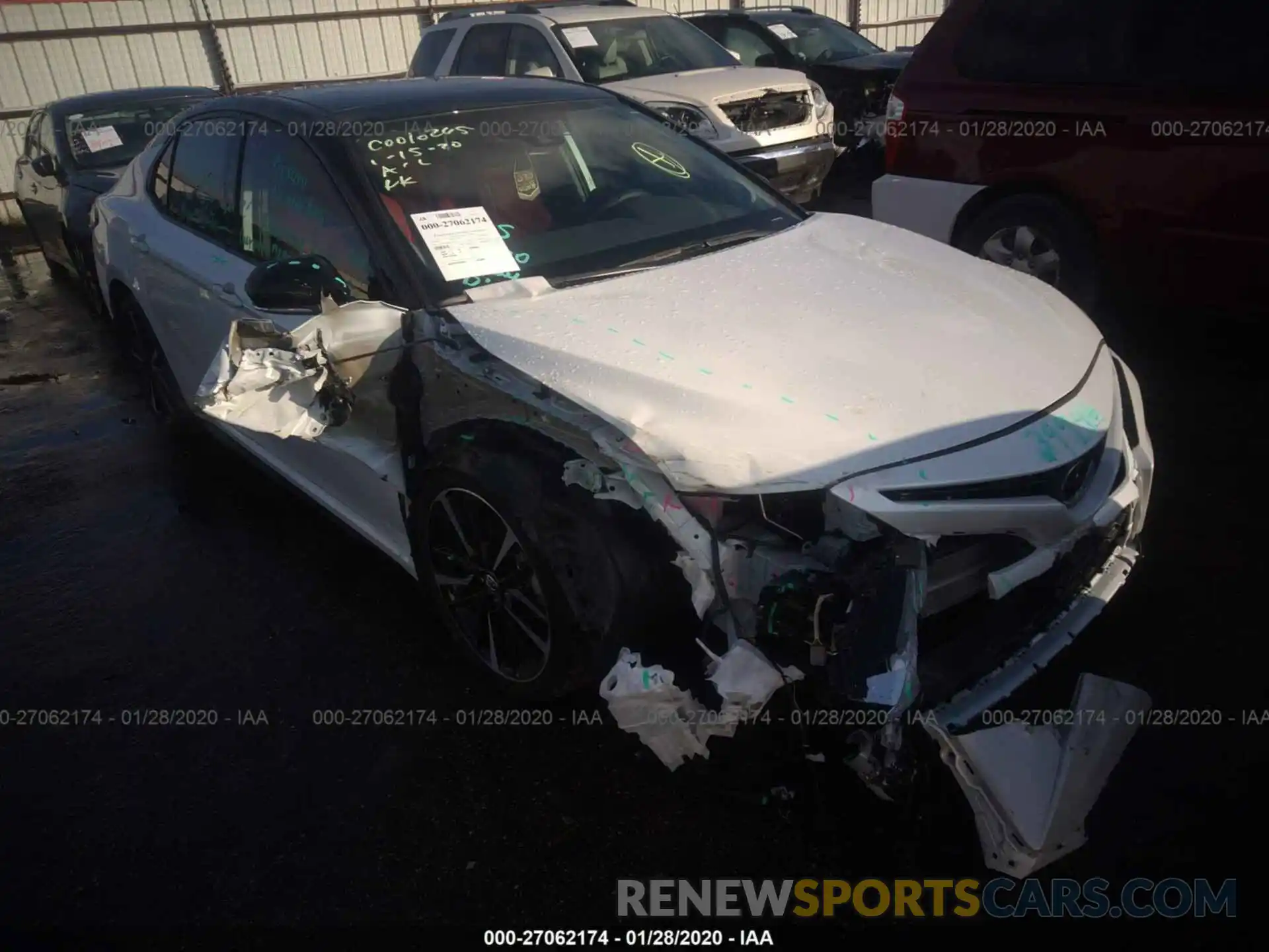 1 Photograph of a damaged car 4T1K61AK9LU331892 TOYOTA CAMRY 2020