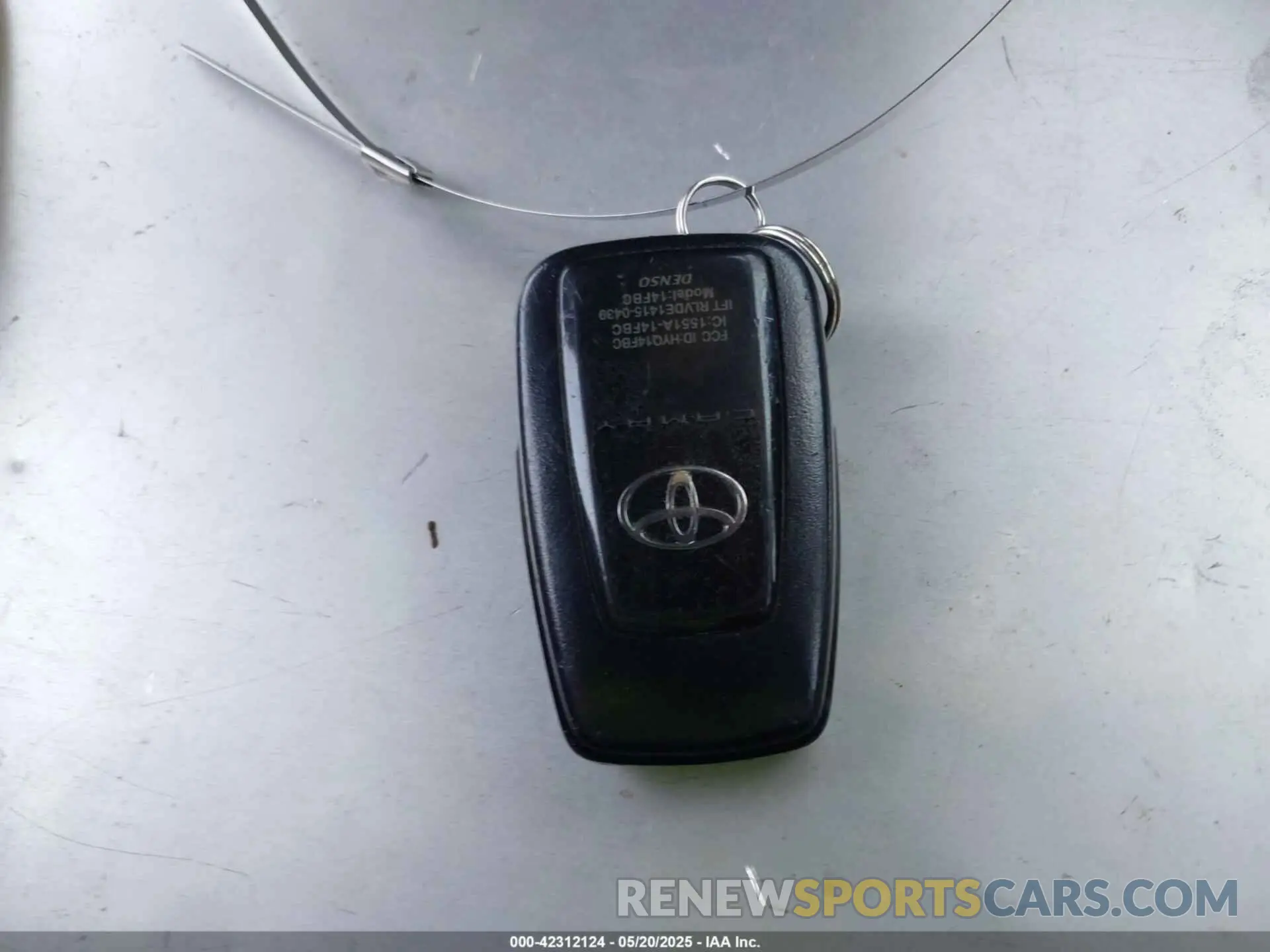 11 Photograph of a damaged car 4T1K61AK9LU332234 TOYOTA CAMRY 2020
