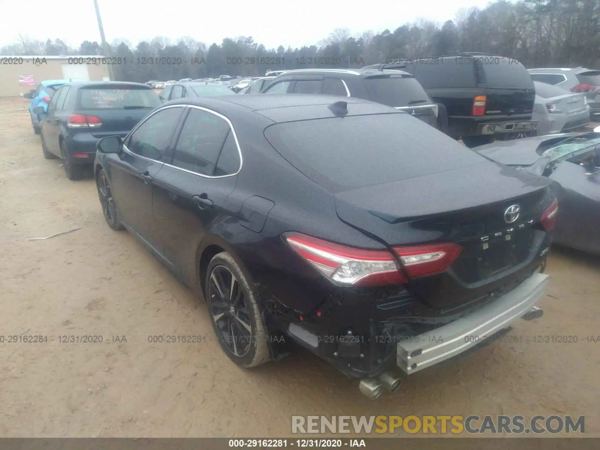 3 Photograph of a damaged car 4T1K61AK9LU338566 TOYOTA CAMRY 2020