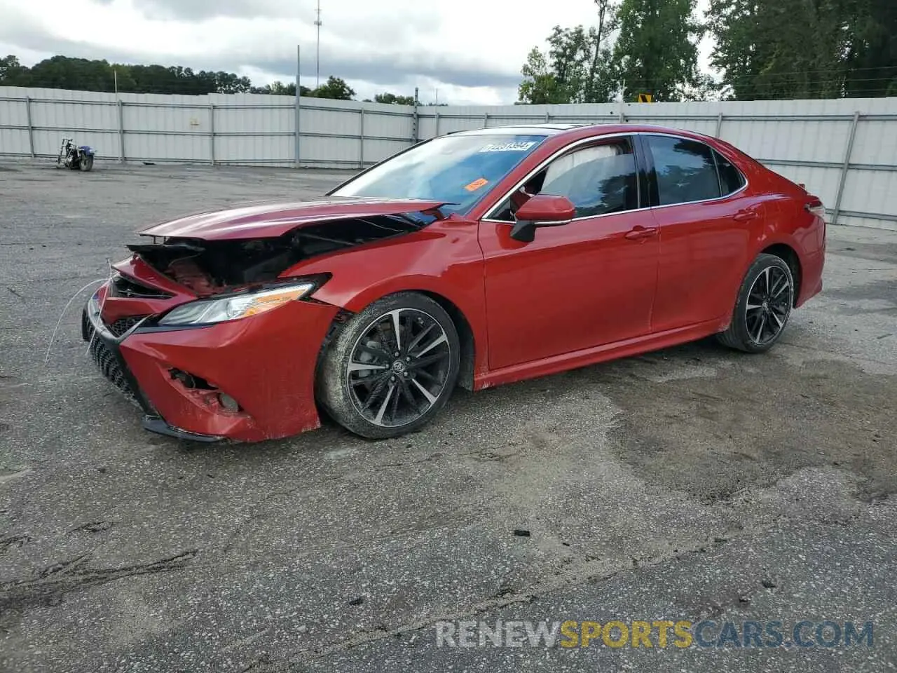 1 Photograph of a damaged car 4T1K61AK9LU344304 TOYOTA CAMRY 2020