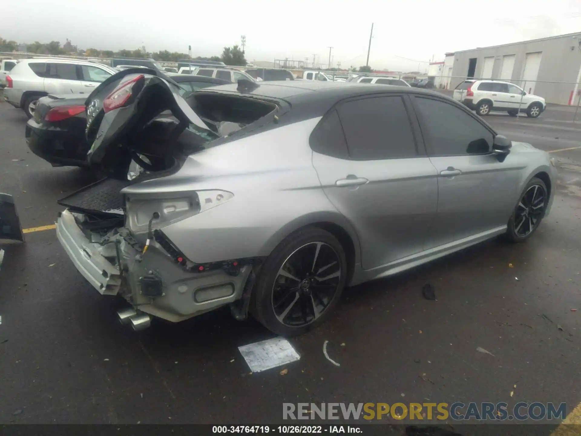 4 Photograph of a damaged car 4T1K61AK9LU362737 TOYOTA CAMRY 2020