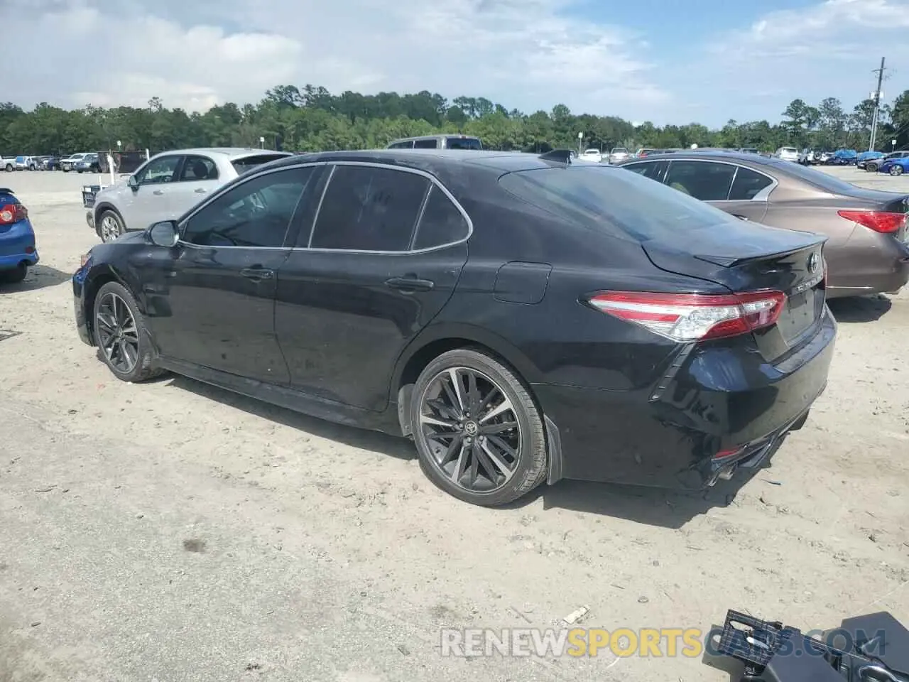 2 Photograph of a damaged car 4T1K61AK9LU379991 TOYOTA CAMRY 2020