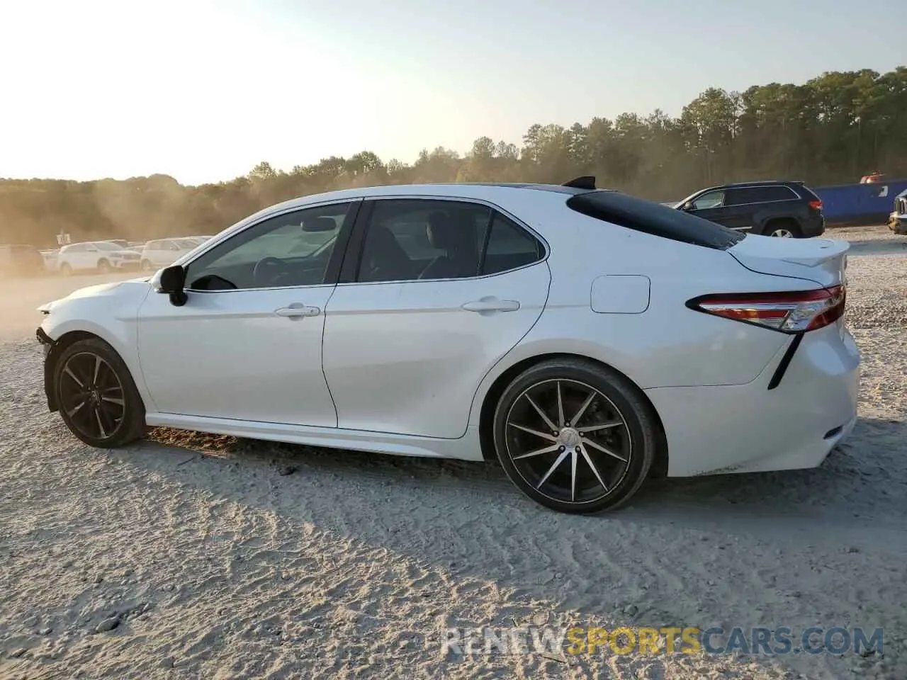 2 Photograph of a damaged car 4T1K61AK9LU505539 TOYOTA CAMRY 2020