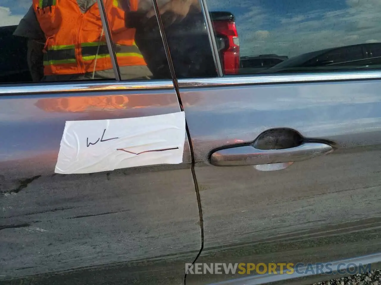 12 Photograph of a damaged car 4T1K61AK9LU869198 TOYOTA CAMRY 2020