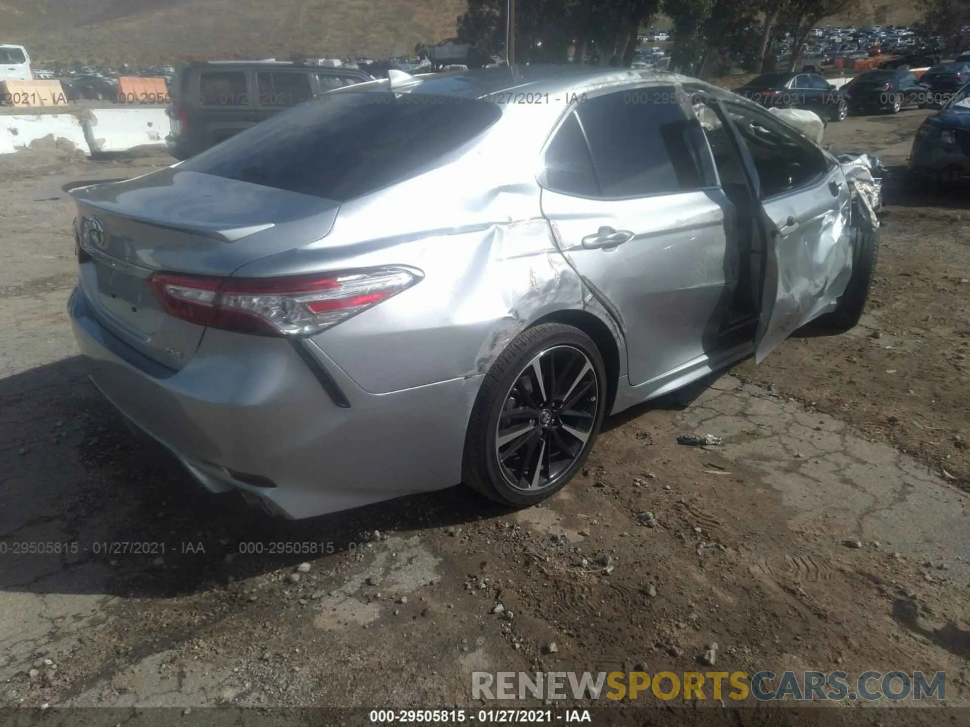 4 Photograph of a damaged car 4T1K61AK9LU909523 TOYOTA CAMRY 2020