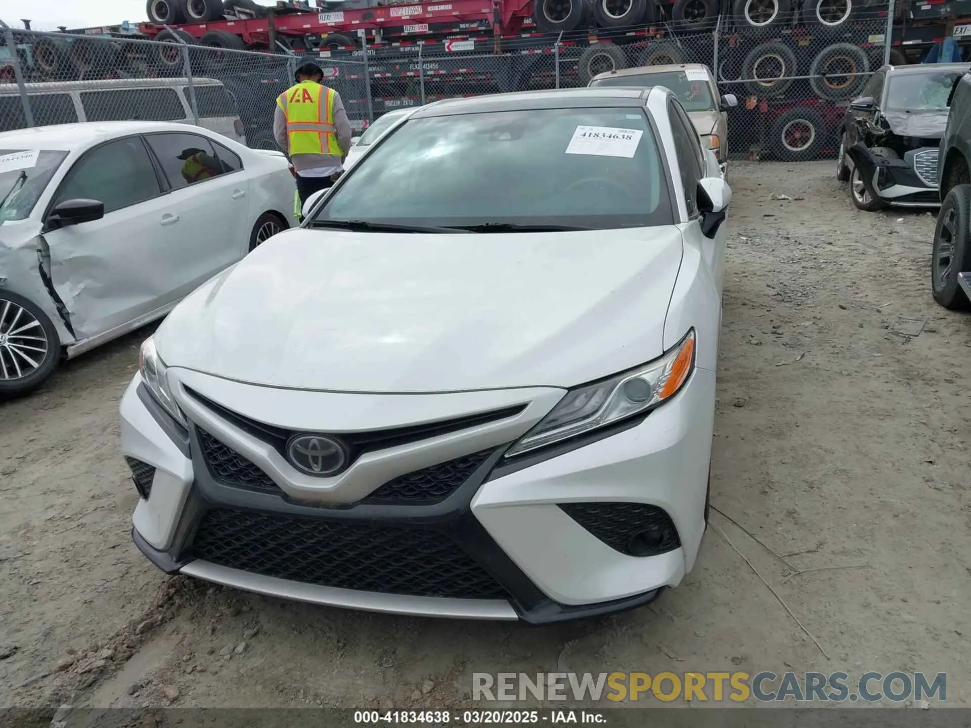 12 Photograph of a damaged car 4T1K61AK9LU913071 TOYOTA CAMRY 2020