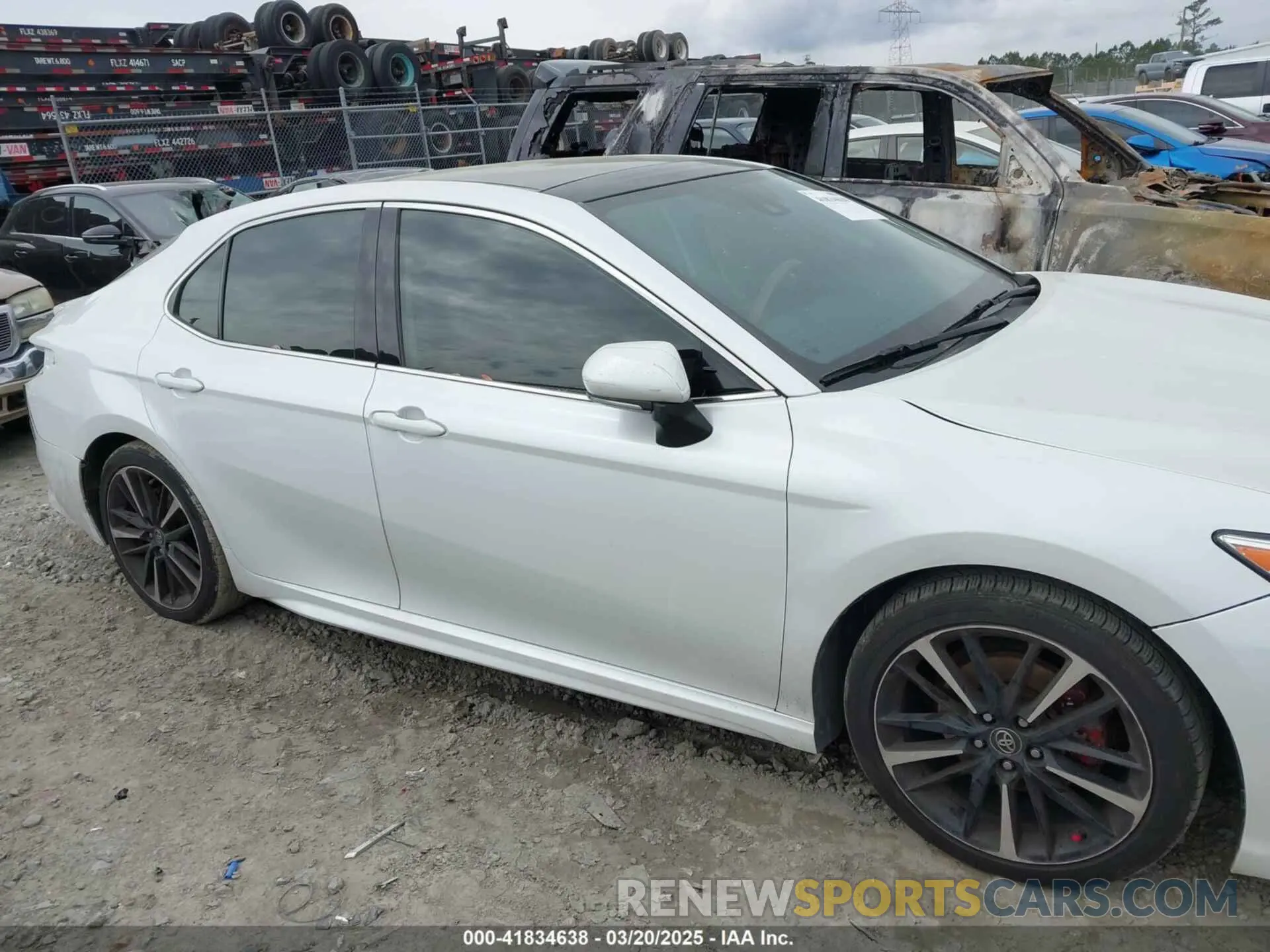 13 Photograph of a damaged car 4T1K61AK9LU913071 TOYOTA CAMRY 2020
