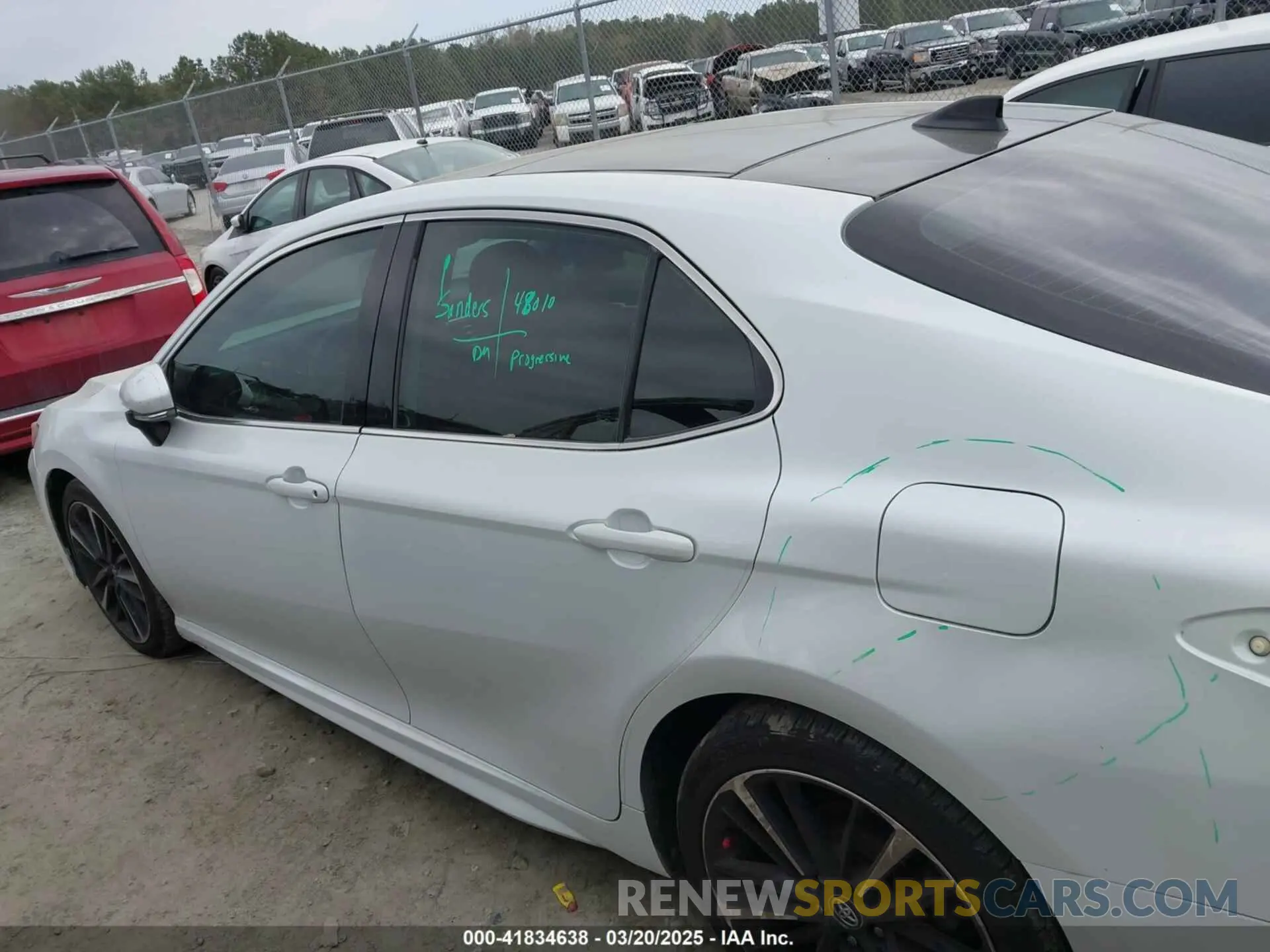 14 Photograph of a damaged car 4T1K61AK9LU913071 TOYOTA CAMRY 2020