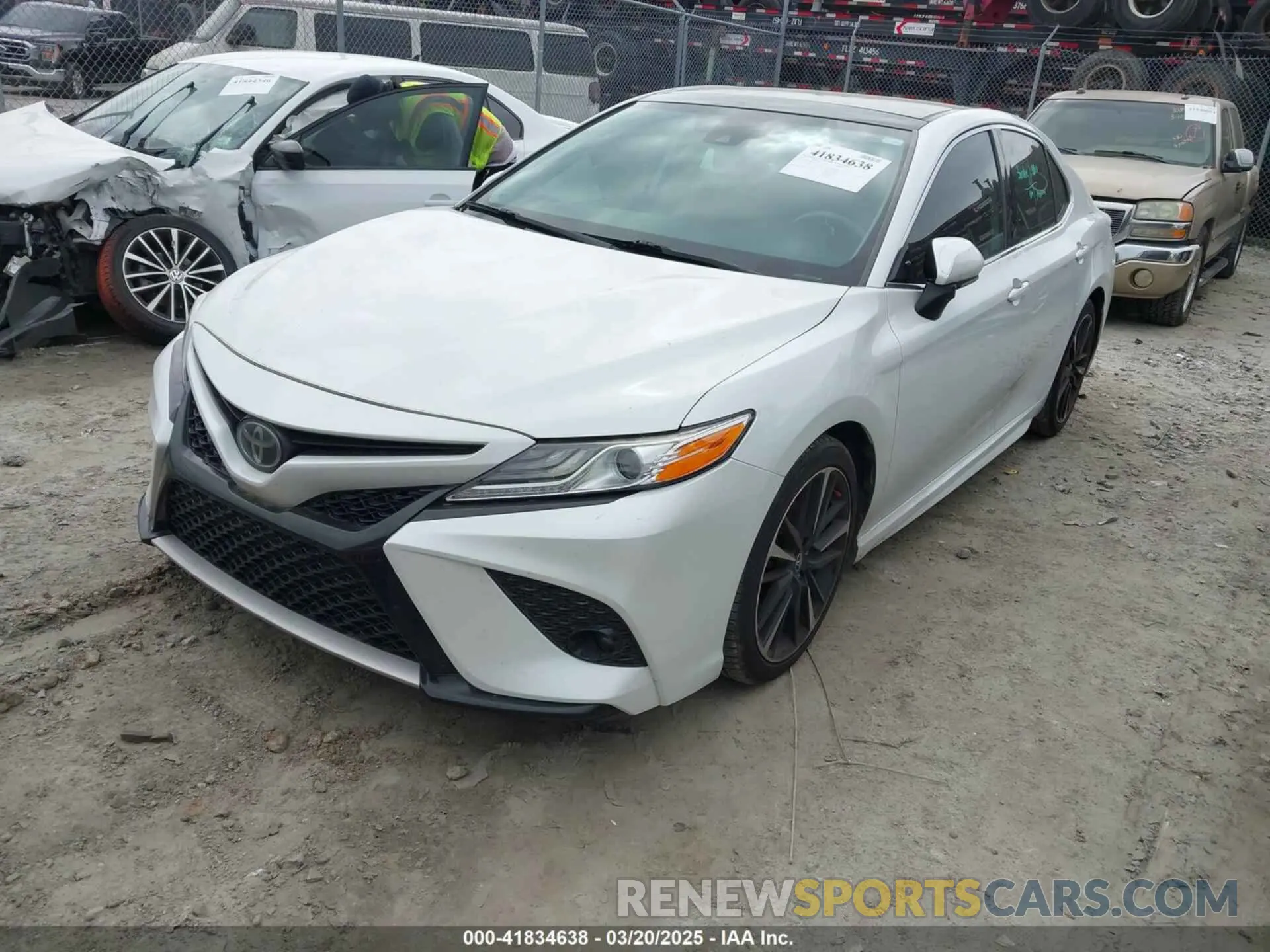 2 Photograph of a damaged car 4T1K61AK9LU913071 TOYOTA CAMRY 2020