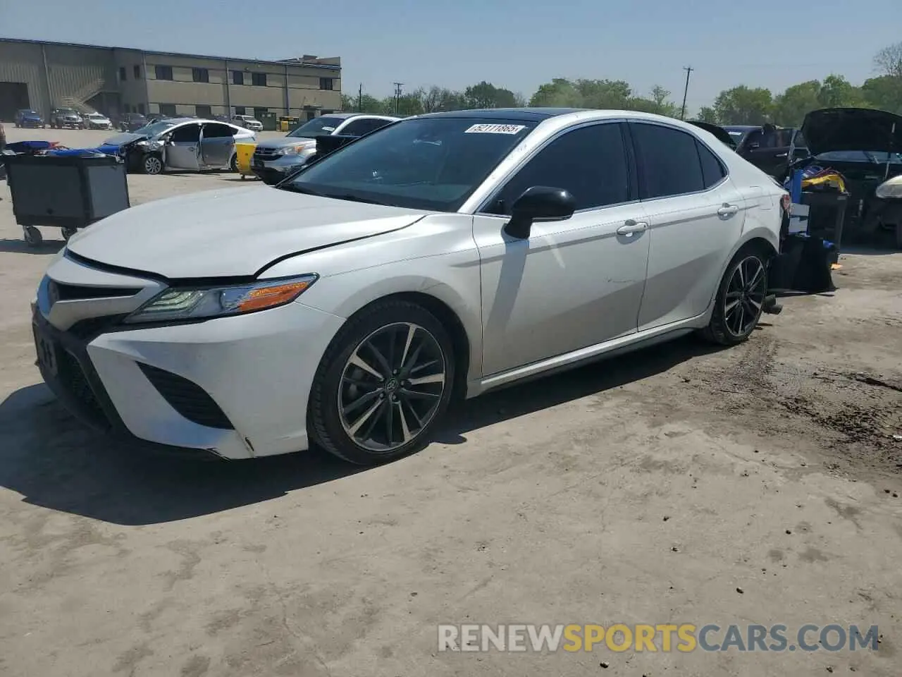 1 Photograph of a damaged car 4T1K61AK9LU932848 TOYOTA CAMRY 2020