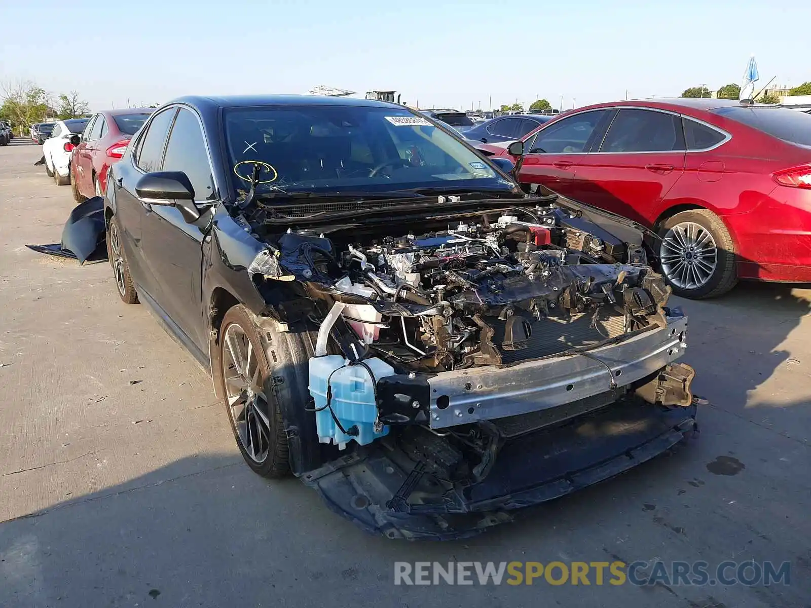 1 Photograph of a damaged car 4T1K61AK9LU944207 TOYOTA CAMRY 2020