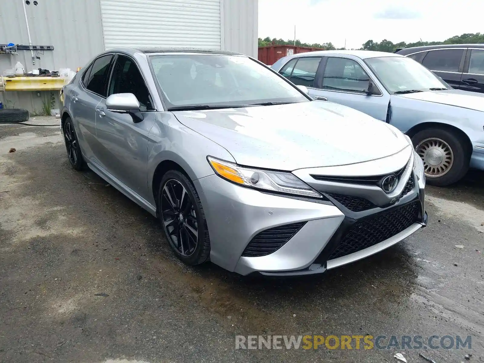 1 Photograph of a damaged car 4T1K61AK9LU945356 TOYOTA CAMRY 2020