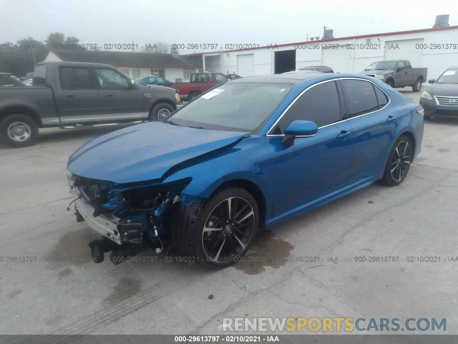 2 Photograph of a damaged car 4T1K61AKXLU308119 TOYOTA CAMRY 2020