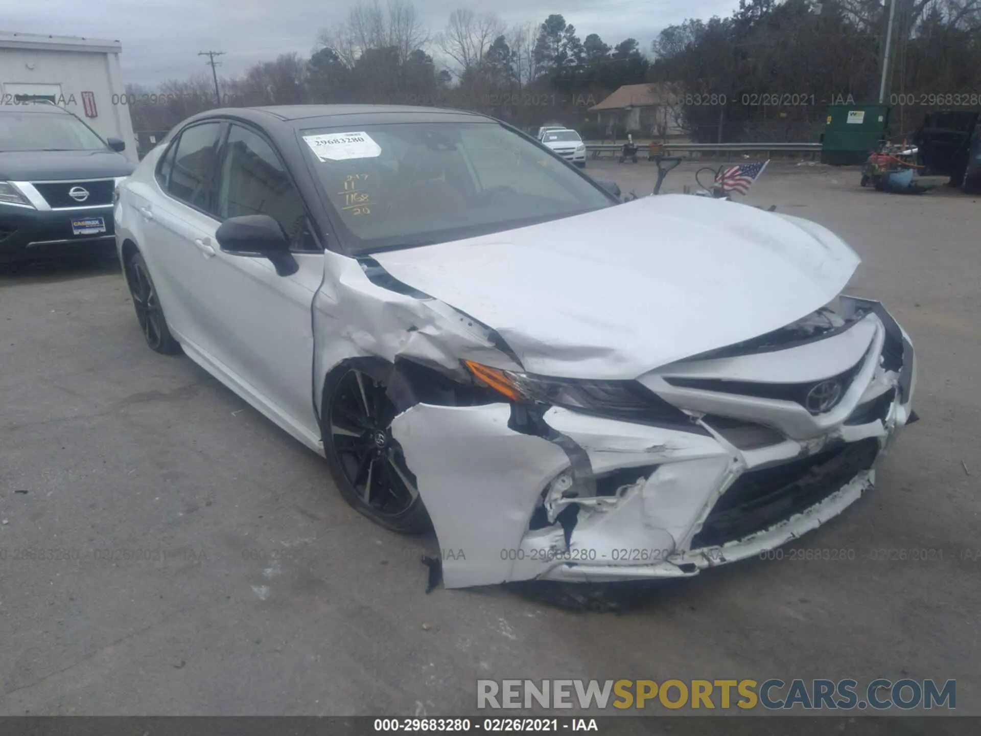 1 Photograph of a damaged car 4T1K61AKXLU309674 TOYOTA CAMRY 2020
