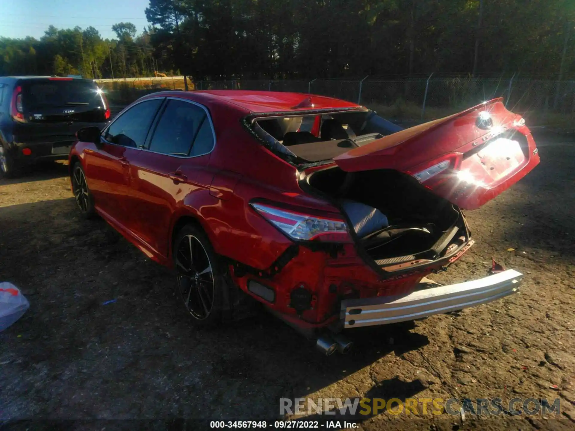 3 Photograph of a damaged car 4T1K61AKXLU310730 TOYOTA CAMRY 2020