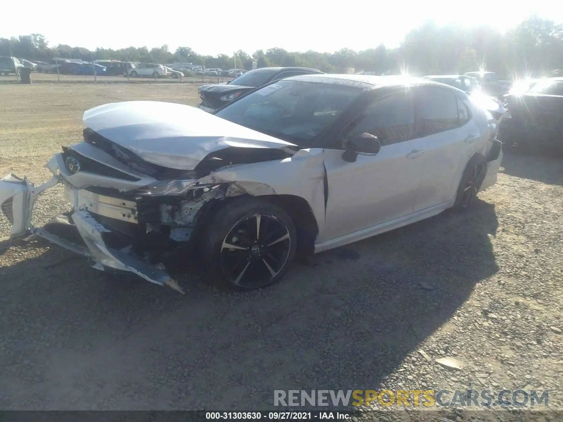 2 Photograph of a damaged car 4T1K61AKXLU319508 TOYOTA CAMRY 2020