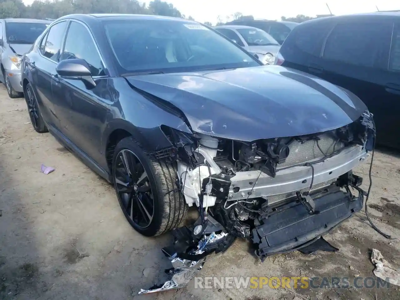 1 Photograph of a damaged car 4T1K61AKXLU324465 TOYOTA CAMRY 2020