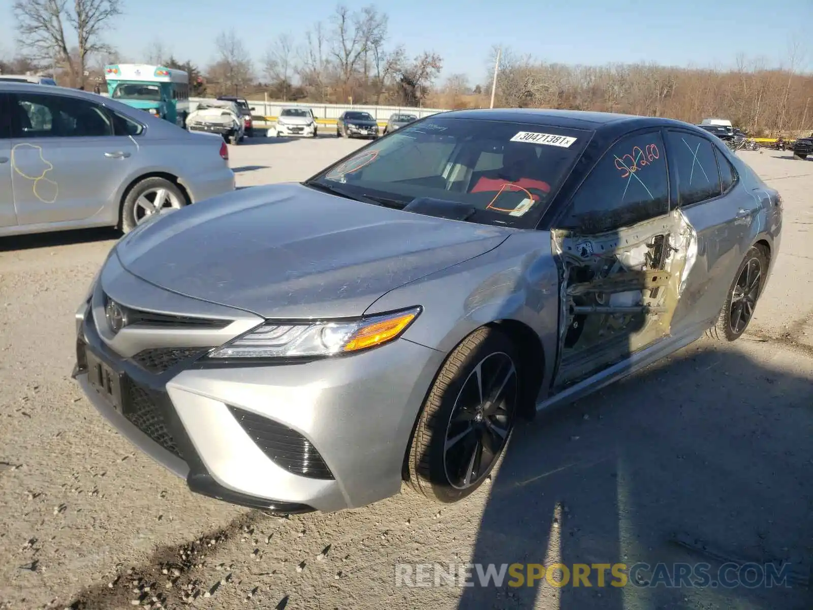 2 Photograph of a damaged car 4T1K61AKXLU325857 TOYOTA CAMRY 2020