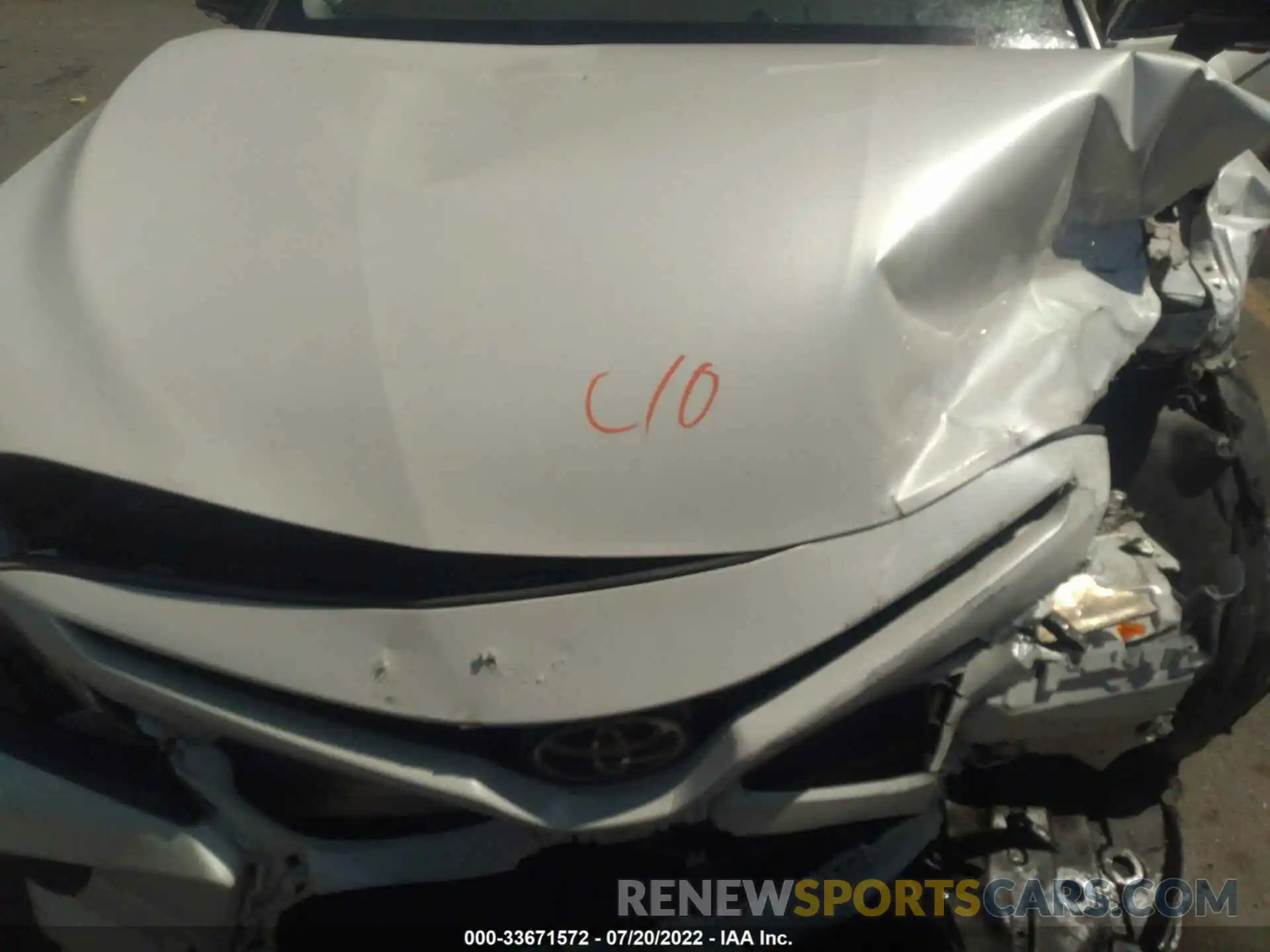 10 Photograph of a damaged car 4T1K61AKXLU354565 TOYOTA CAMRY 2020