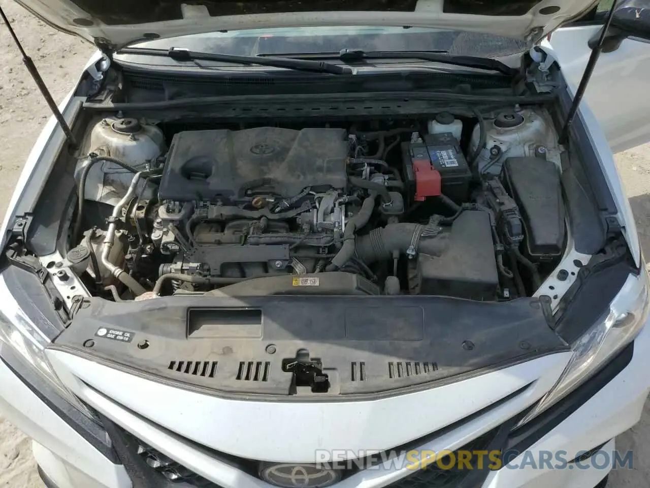 11 Photograph of a damaged car 4T1K61AKXLU360141 TOYOTA CAMRY 2020