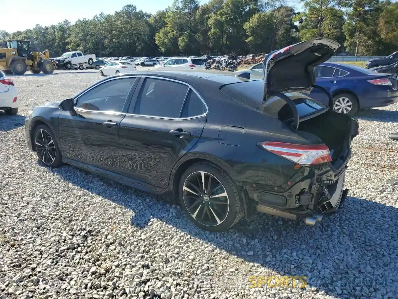 2 Photograph of a damaged car 4T1K61AKXLU361242 TOYOTA CAMRY 2020