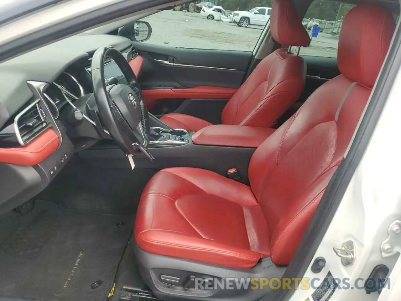 7 Photograph of a damaged car 4T1K61AKXLU374279 TOYOTA CAMRY 2020