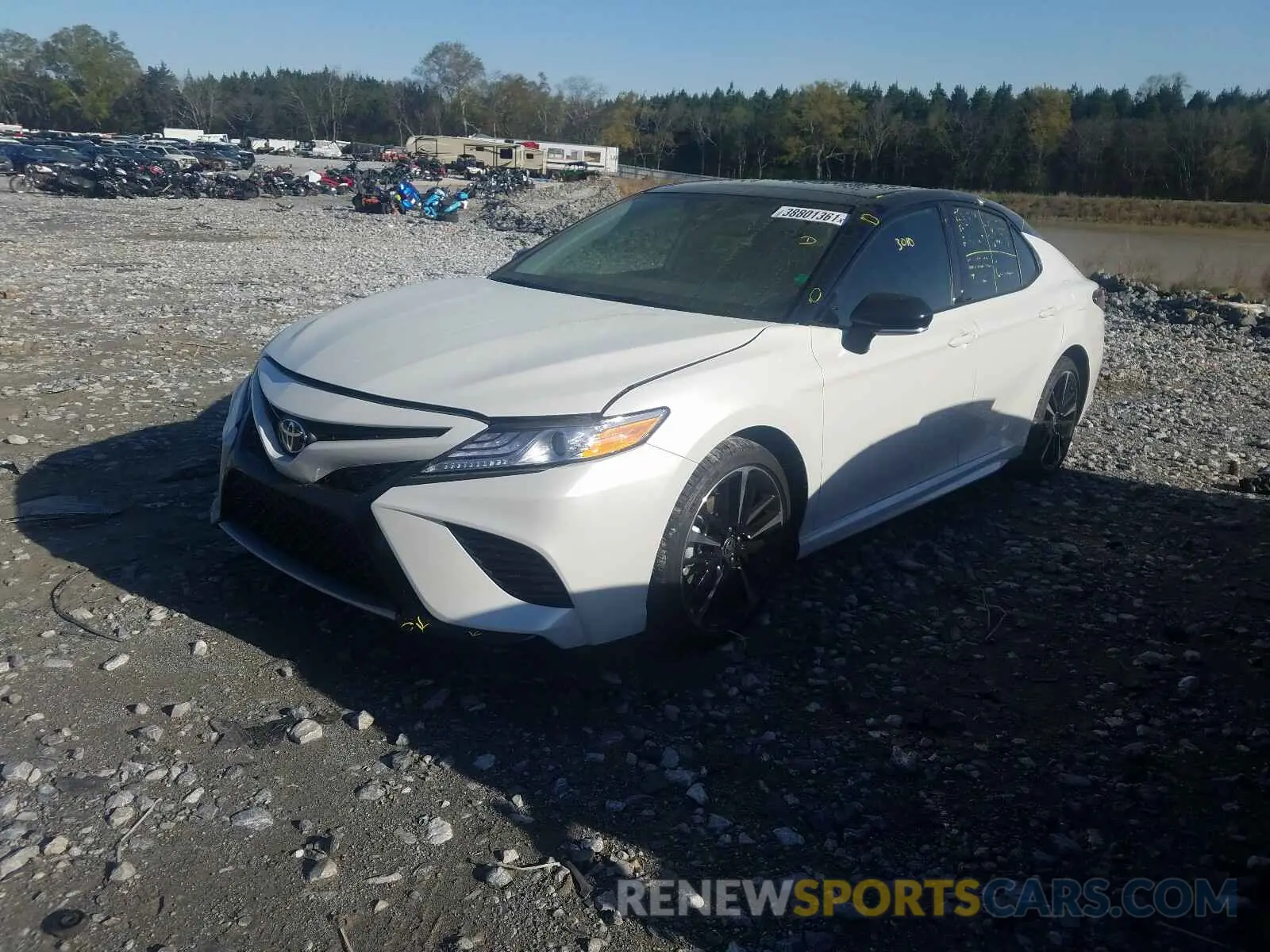 2 Photograph of a damaged car 4T1K61AKXLU380843 TOYOTA CAMRY 2020
