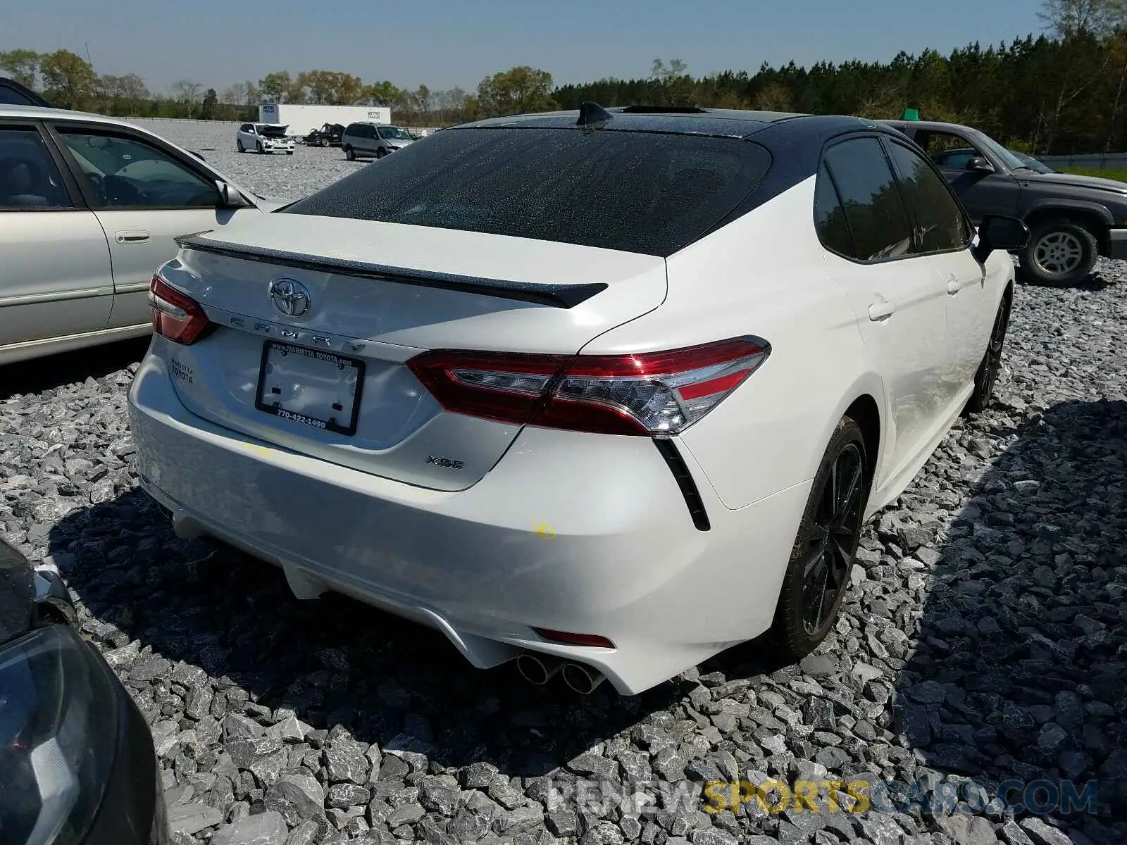 4 Photograph of a damaged car 4T1K61AKXLU380843 TOYOTA CAMRY 2020