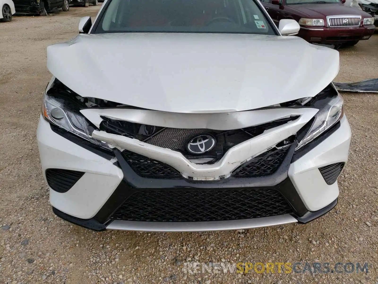 9 Photograph of a damaged car 4T1K61AKXLU398341 TOYOTA CAMRY 2020