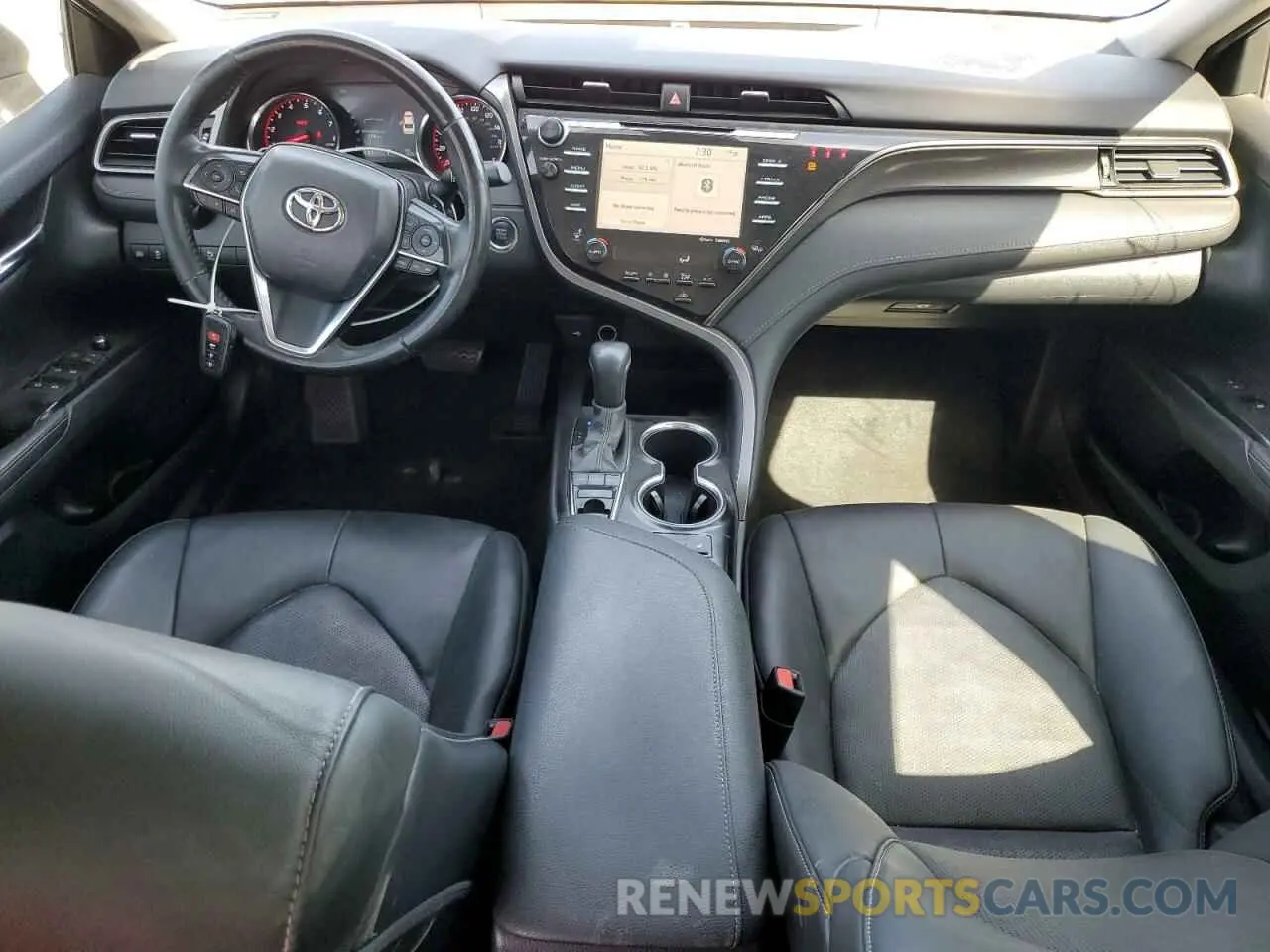 8 Photograph of a damaged car 4T1K61AKXLU399876 TOYOTA CAMRY 2020