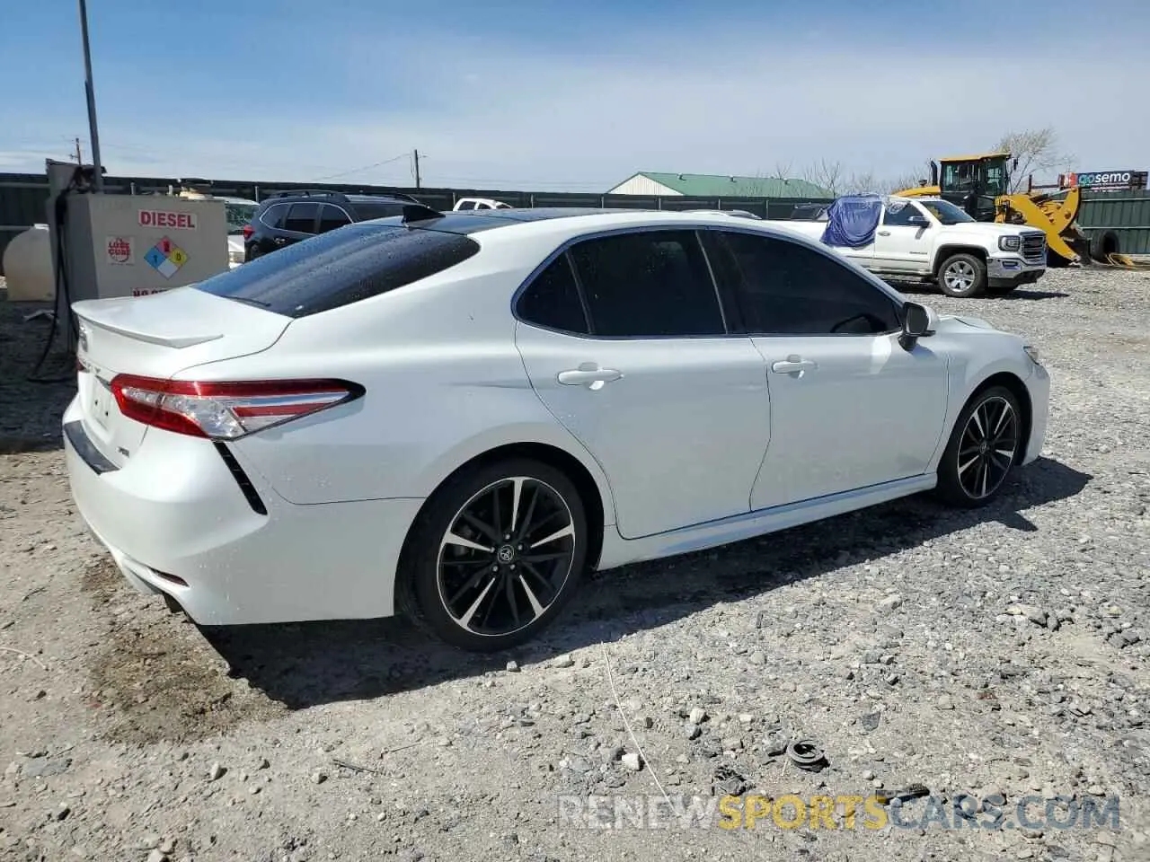 3 Photograph of a damaged car 4T1K61AKXLU879741 TOYOTA CAMRY 2020