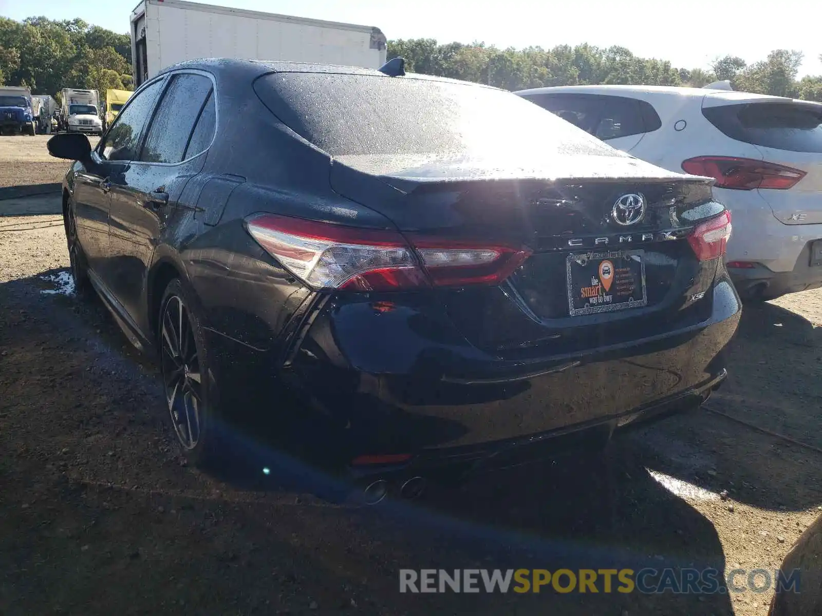 3 Photograph of a damaged car 4T1K61AKXLU890271 TOYOTA CAMRY 2020