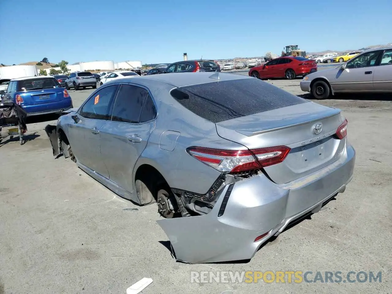 2 Photograph of a damaged car 4T1K61AKXLU936830 TOYOTA CAMRY 2020