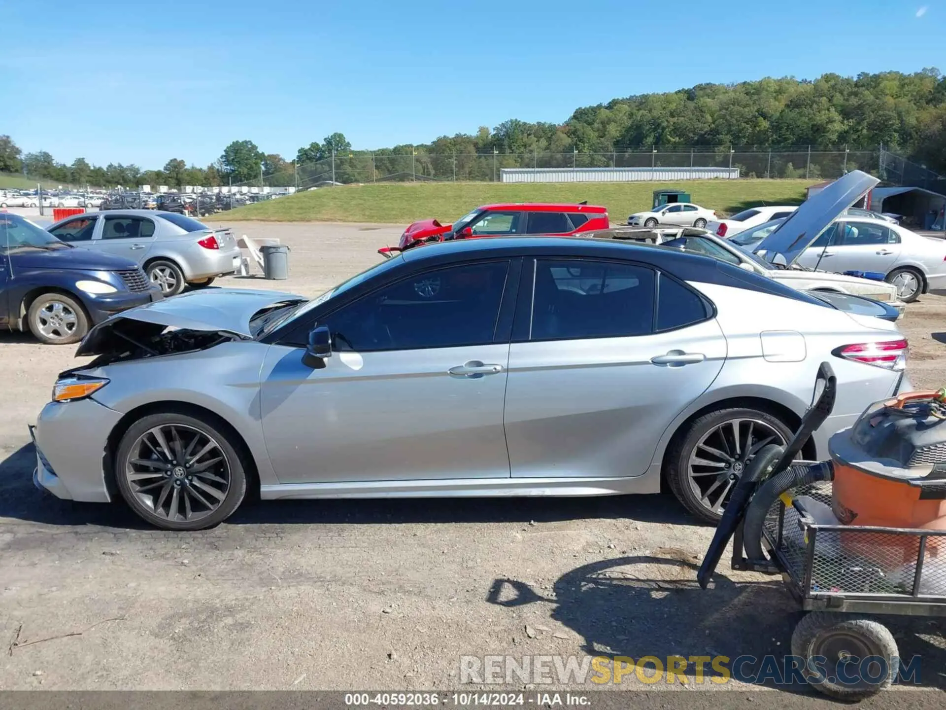 14 Photograph of a damaged car 4T1K61BK1LU006099 TOYOTA CAMRY 2020