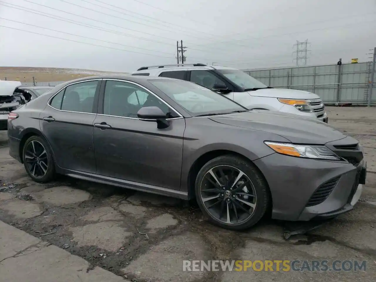 4 Photograph of a damaged car 4T1K61BK1LU011738 TOYOTA CAMRY 2020