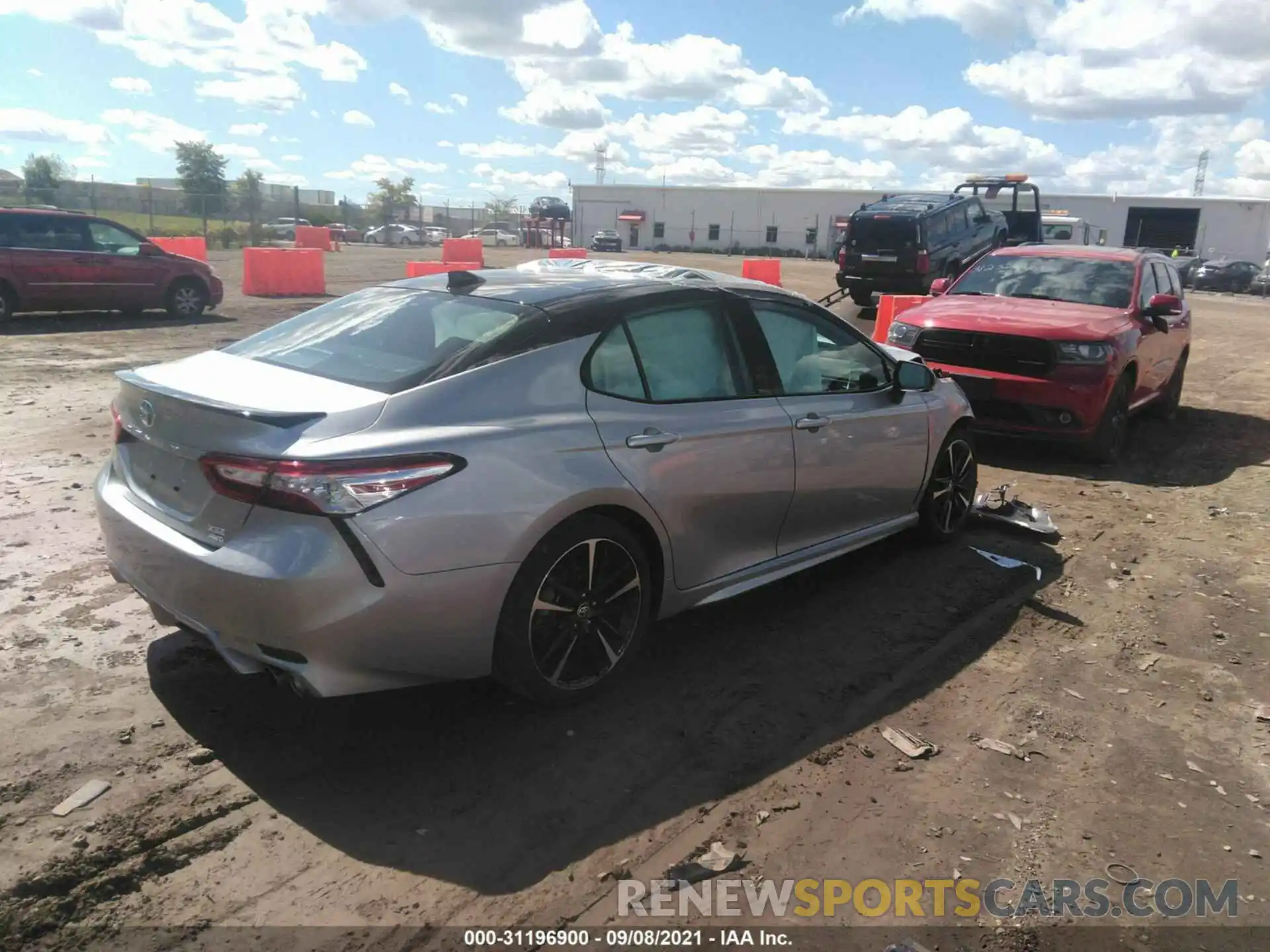 4 Photograph of a damaged car 4T1K61BK2LU010596 TOYOTA CAMRY 2020