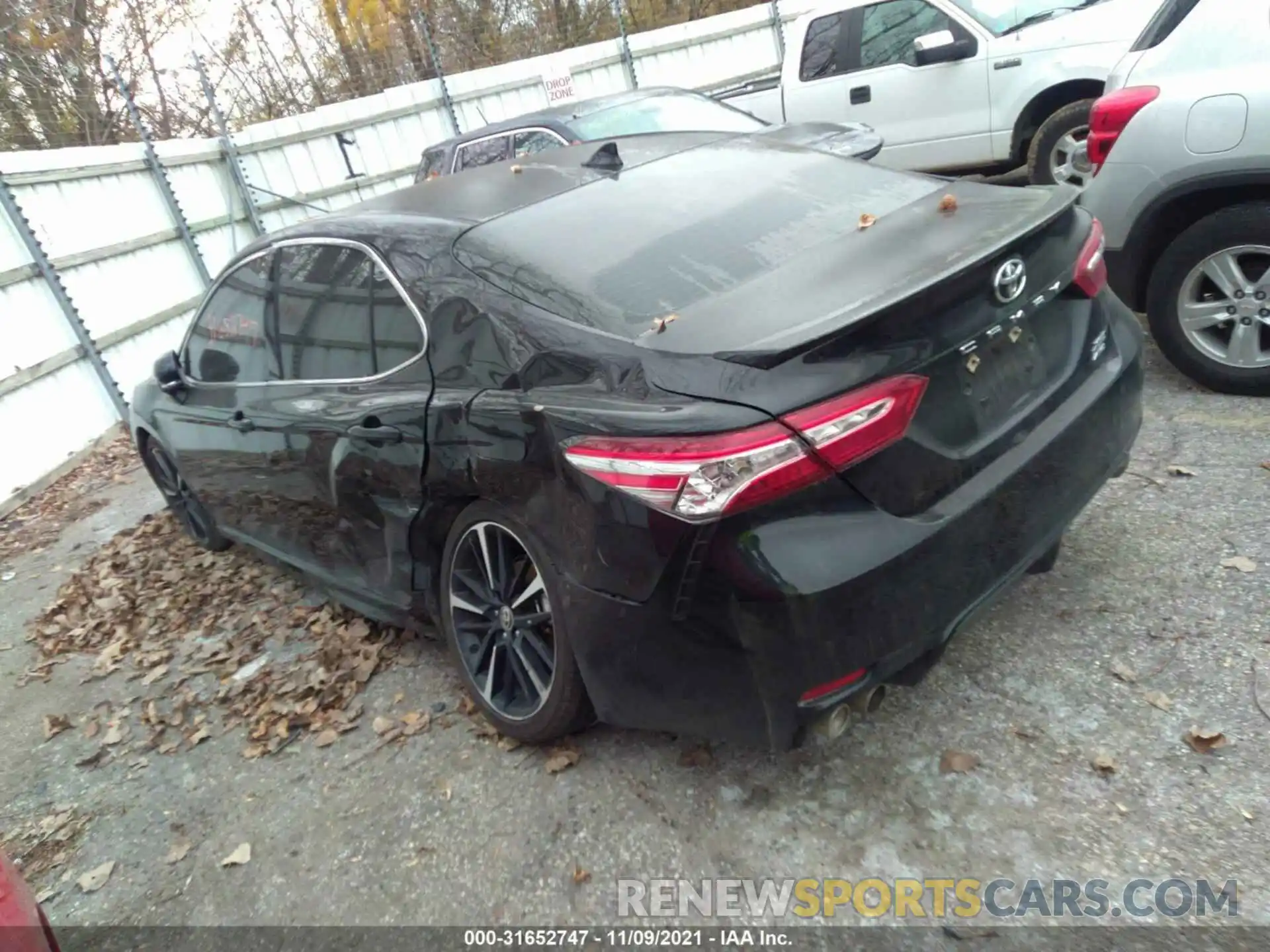 3 Photograph of a damaged car 4T1K61BK3LU008422 TOYOTA CAMRY 2020