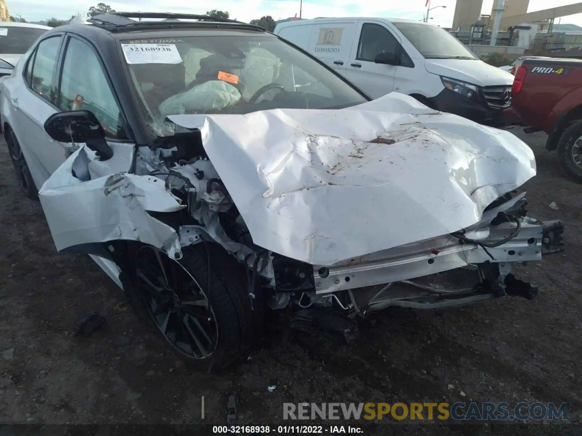 6 Photograph of a damaged car 4T1K61BK4LU003245 TOYOTA CAMRY 2020