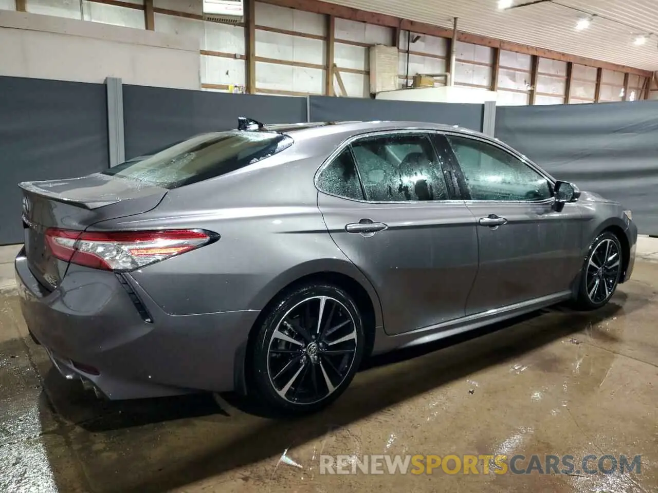 3 Photograph of a damaged car 4T1K61BK4LU014410 TOYOTA CAMRY 2020