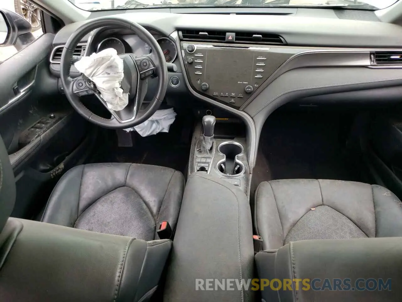 8 Photograph of a damaged car 4T1K61BK6LU001285 TOYOTA CAMRY 2020