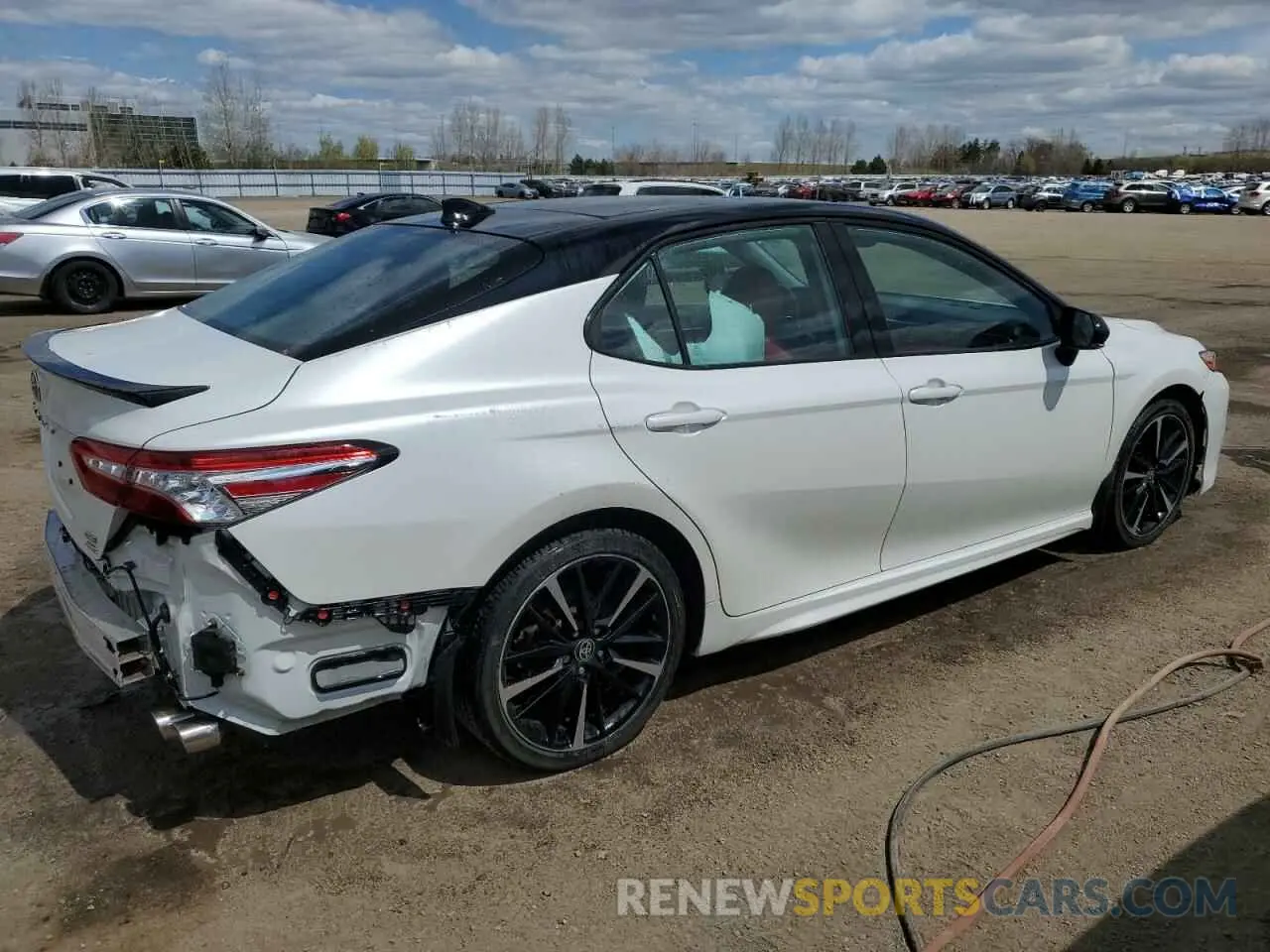 3 Photograph of a damaged car 4T1K61BK6LU002405 TOYOTA CAMRY 2020