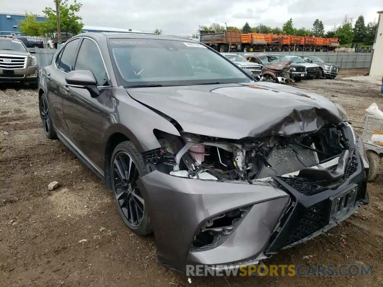 1 Photograph of a damaged car 4T1K61BK7LU014269 TOYOTA CAMRY 2020