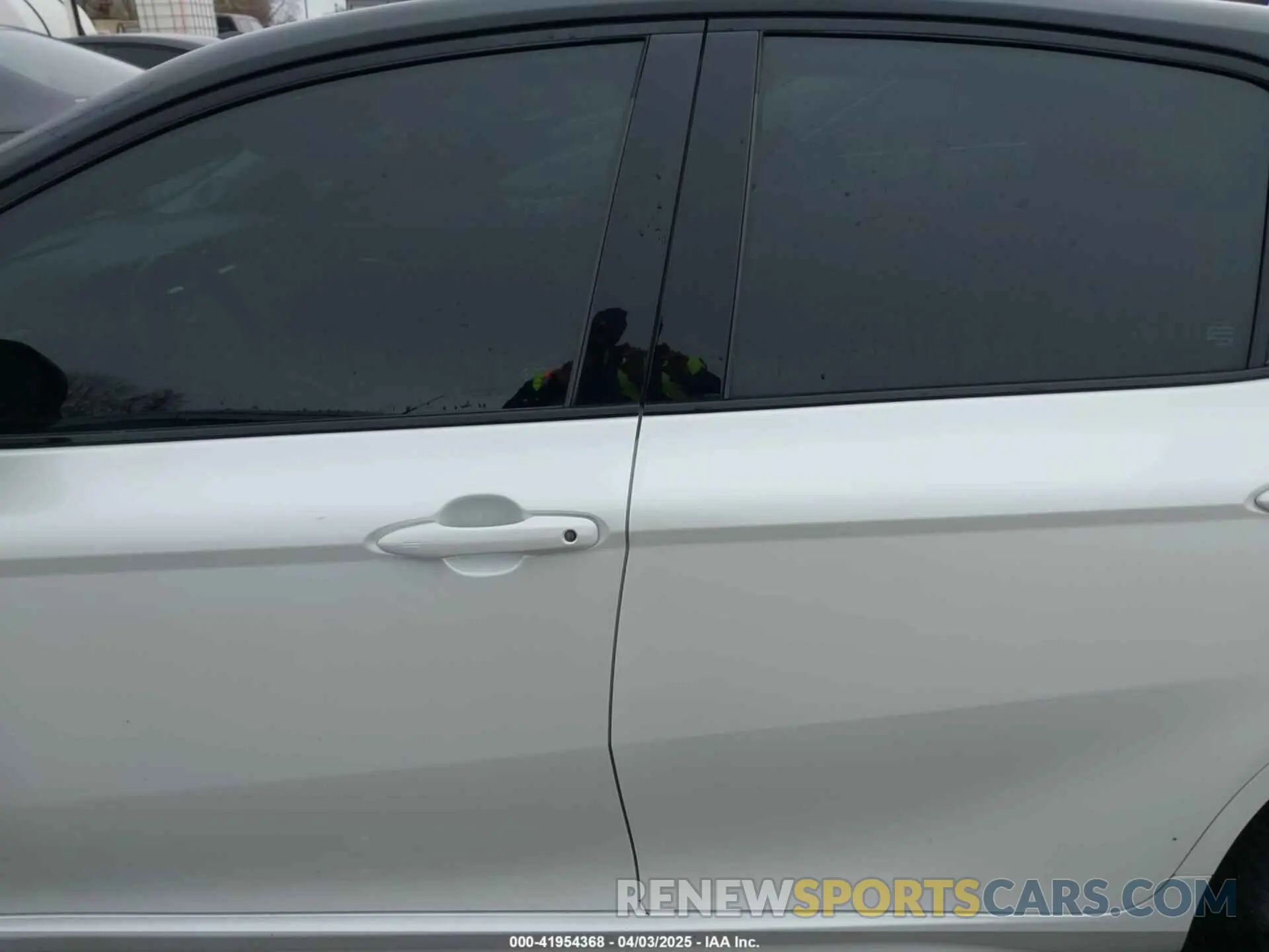15 Photograph of a damaged car 4T1K61BK7LU015793 TOYOTA CAMRY 2020