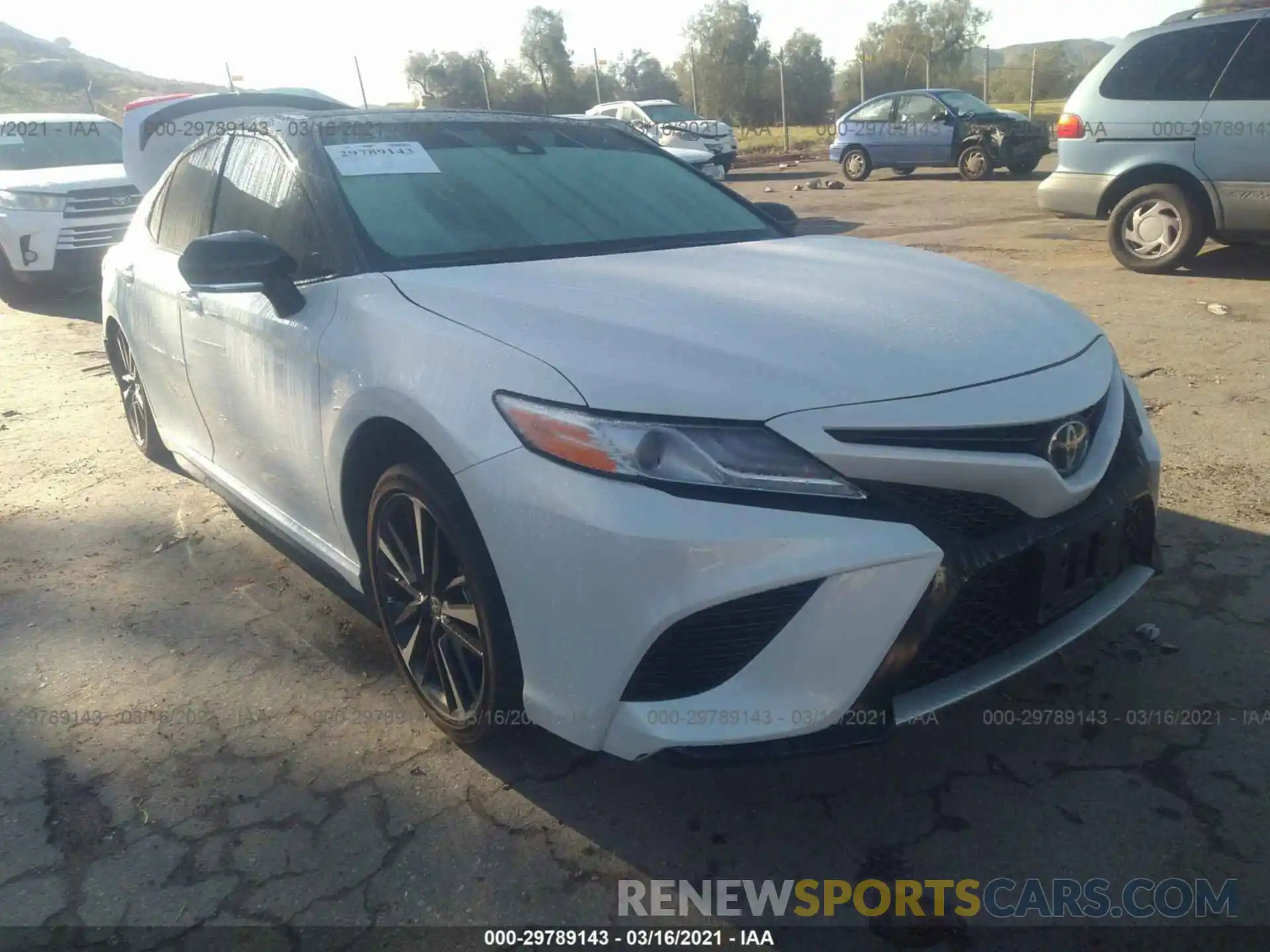 1 Photograph of a damaged car 4T1K61BK9LU006299 TOYOTA CAMRY 2020