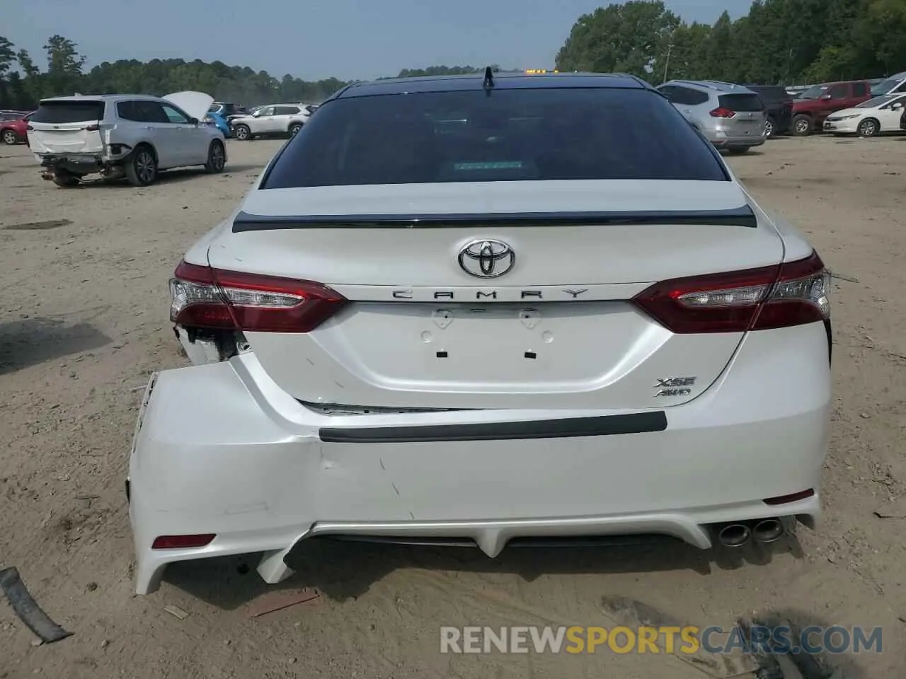6 Photograph of a damaged car 4T1K61BKXLU016839 TOYOTA CAMRY 2020