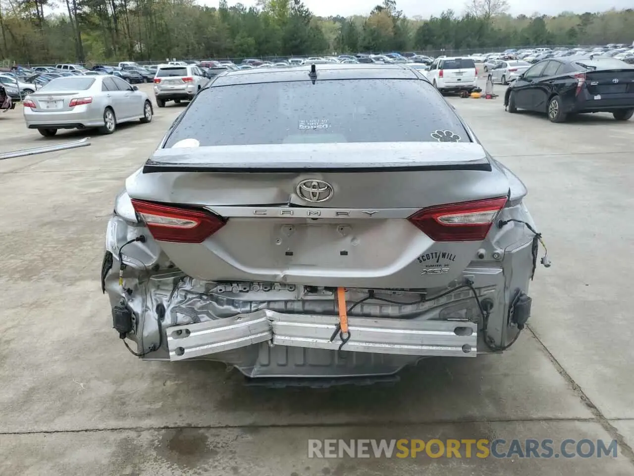6 Photograph of a damaged car 4T1KZ1AK1LU035594 TOYOTA CAMRY 2020