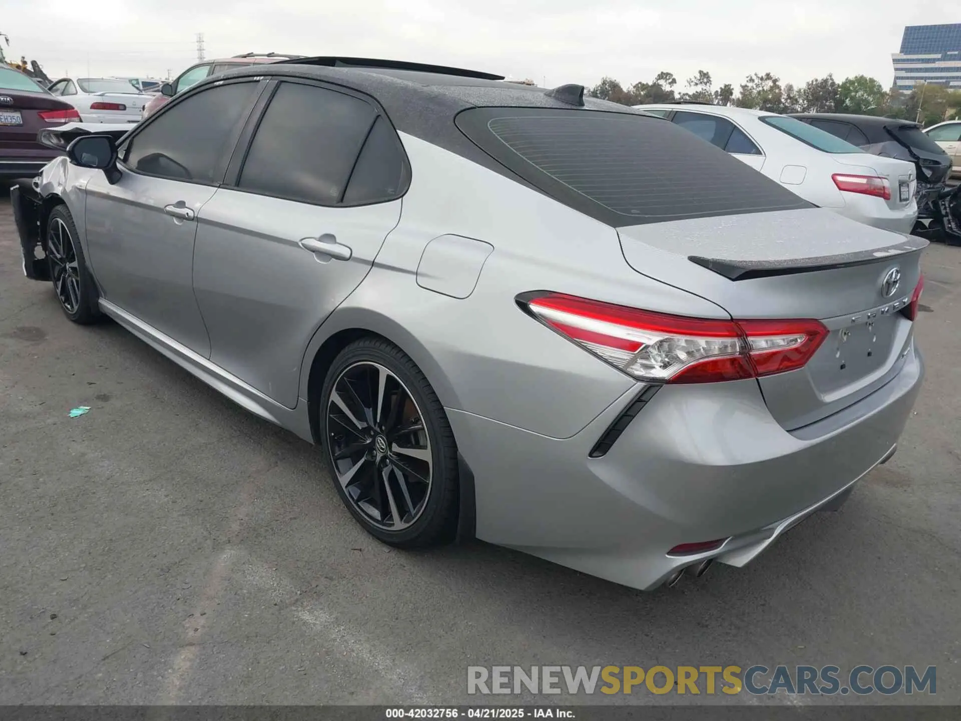 3 Photograph of a damaged car 4T1KZ1AK1LU038866 TOYOTA CAMRY 2020