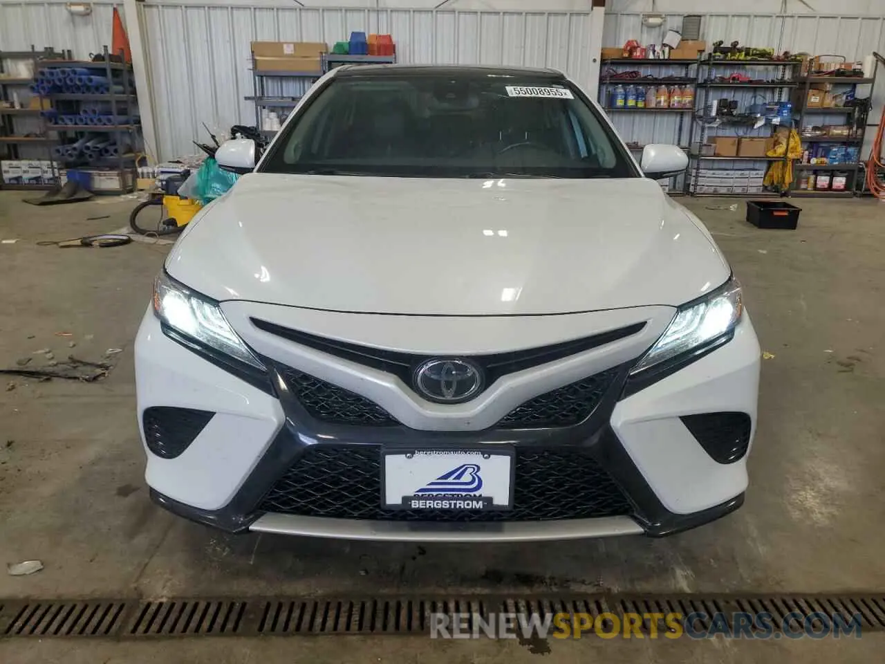 5 Photograph of a damaged car 4T1KZ1AK2LU040660 TOYOTA CAMRY 2020