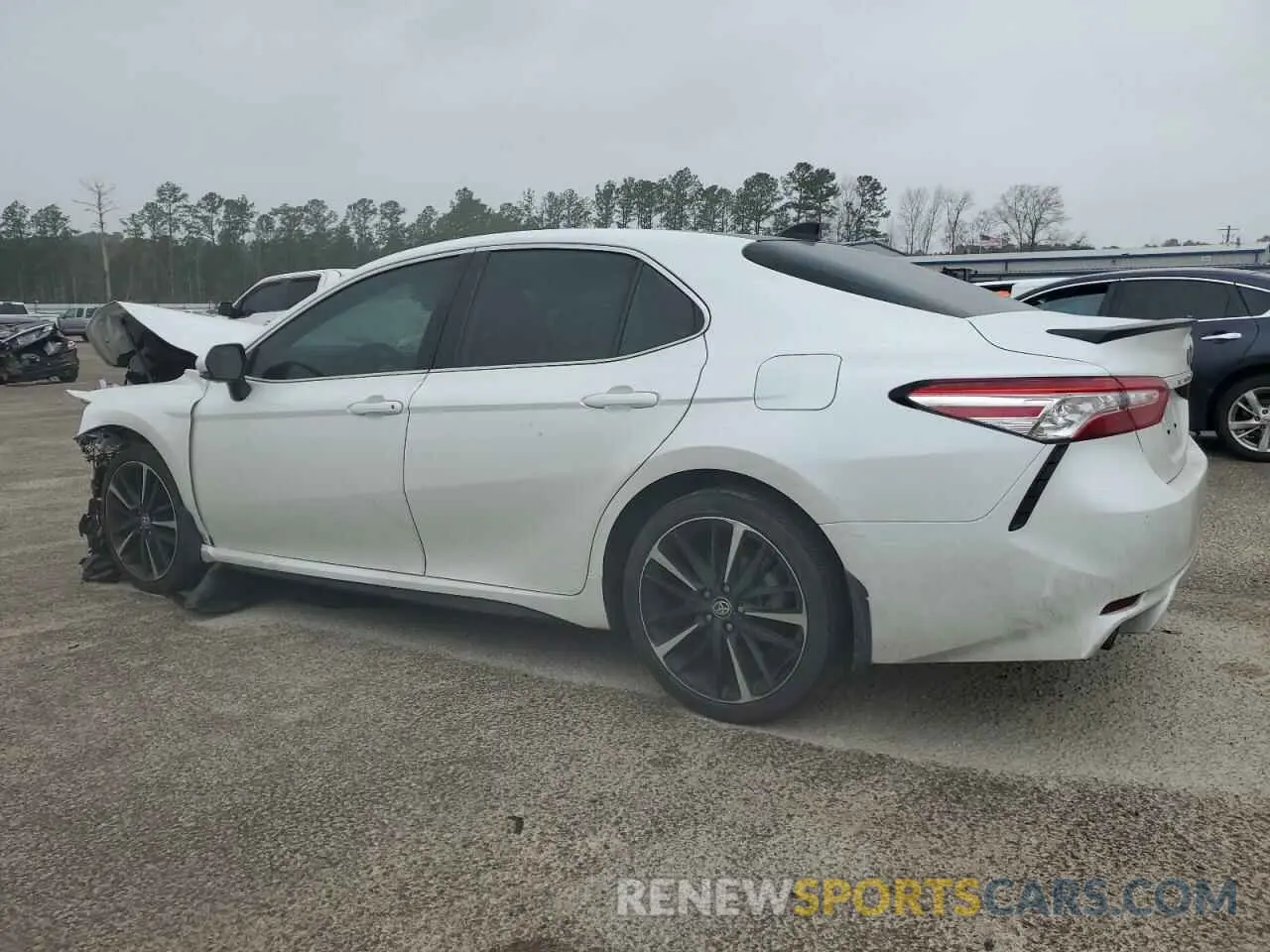 2 Photograph of a damaged car 4T1KZ1AK2LU043784 TOYOTA CAMRY 2020